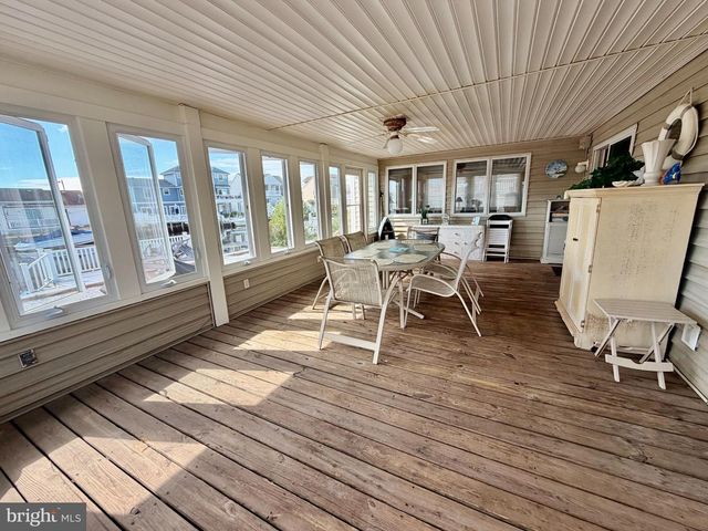 211 S WILLIAM COOK BLVD, Manahawkin, NJ 08050