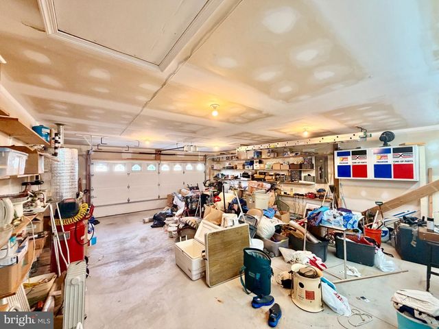 211 S WILLIAM COOK BLVD, Manahawkin, NJ 08050