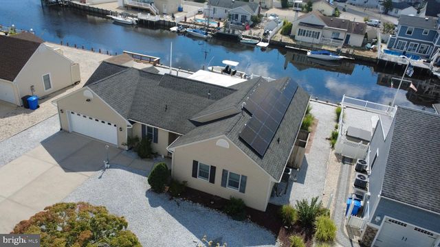 211 S WILLIAM COOK BLVD, Manahawkin, NJ 08050
