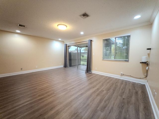 2011 E Discovery Cir Circle E, Deerfield Beach, FL 33442