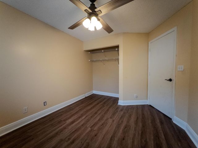 2011 E Discovery Cir Circle E, Deerfield Beach, FL 33442