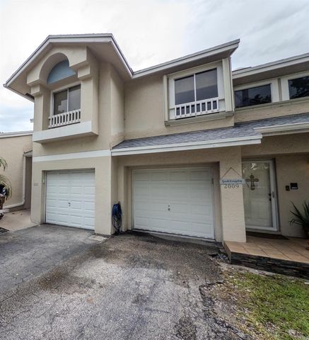 2011 E Discovery Cir Circle E, Deerfield Beach, FL 33442