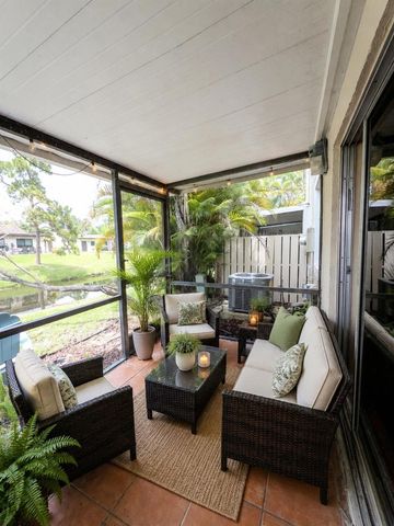 2011 E Discovery Cir Circle E, Deerfield Beach, FL 33442
