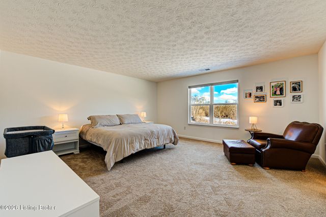 2093 Carnegie Dr, Shelbyville, KY 40065