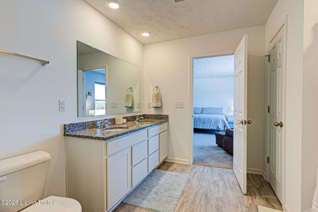 2093 Carnegie Dr, Shelbyville, KY 40065