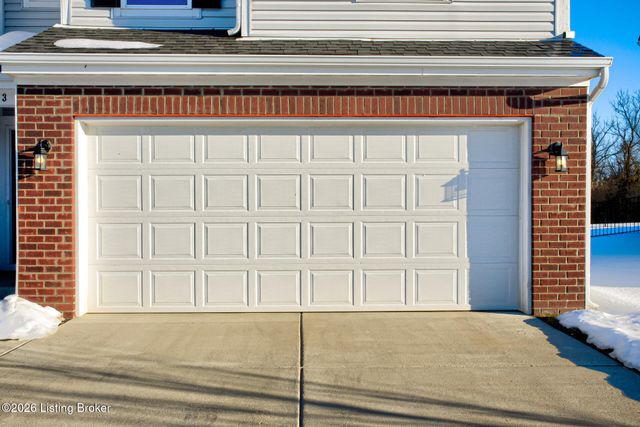 2093 Carnegie Dr, Shelbyville, KY 40065