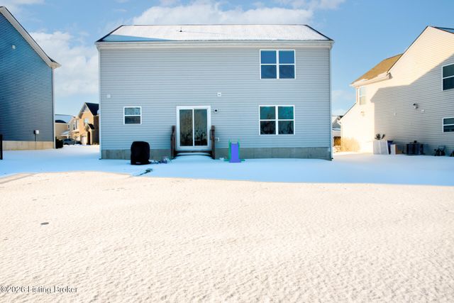 2093 Carnegie Dr, Shelbyville, KY 40065