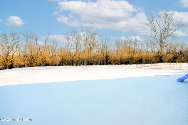 2093 Carnegie Dr, Shelbyville, KY 40065