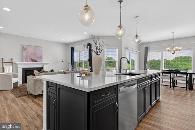 1269 HOMESTEAD LN, Lancaster, PA 17601
