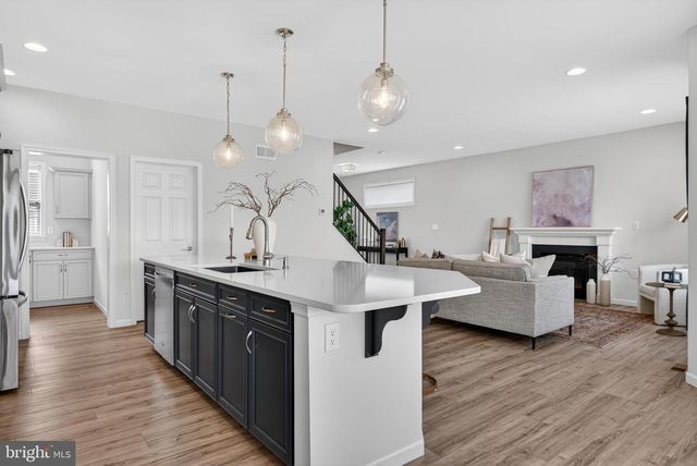1269 HOMESTEAD LN, Lancaster, PA 17601