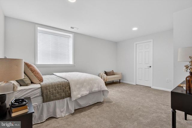 1269 HOMESTEAD LN, Lancaster, PA 17601