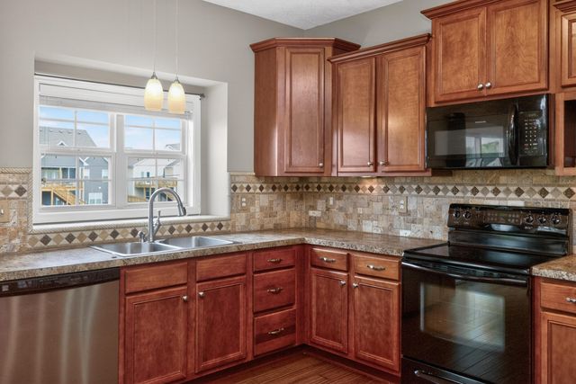697 Lucille Drive, Lexington, KY 40511