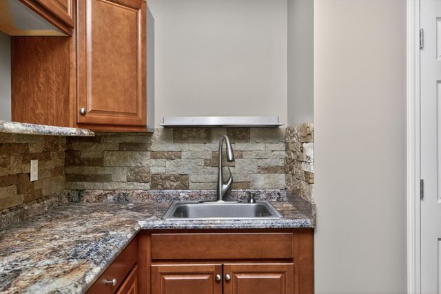 697 Lucille Drive, Lexington, KY 40511