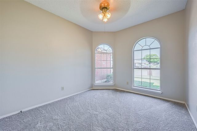 5301 Rio Bravo Drive, Arlington, TX 76017