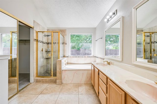 5301 Rio Bravo Drive, Arlington, TX 76017
