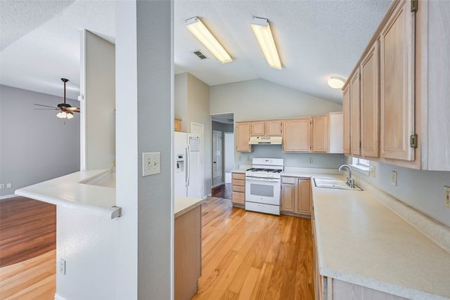 5301 Rio Bravo Drive, Arlington, TX 76017