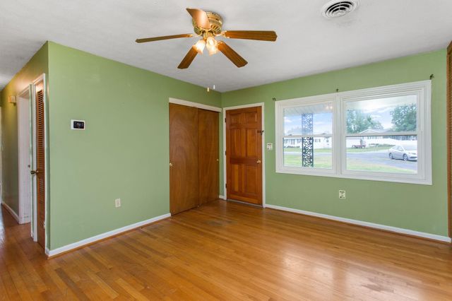 241 WALNUT DR, Timberville, VA 22853