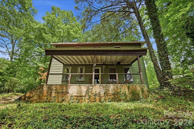 71 Warrior Road, Newland, NC 28657