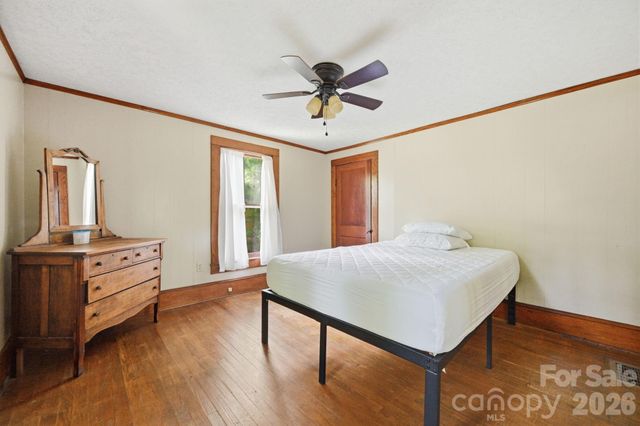 71 Warrior Road, Newland, NC 28657
