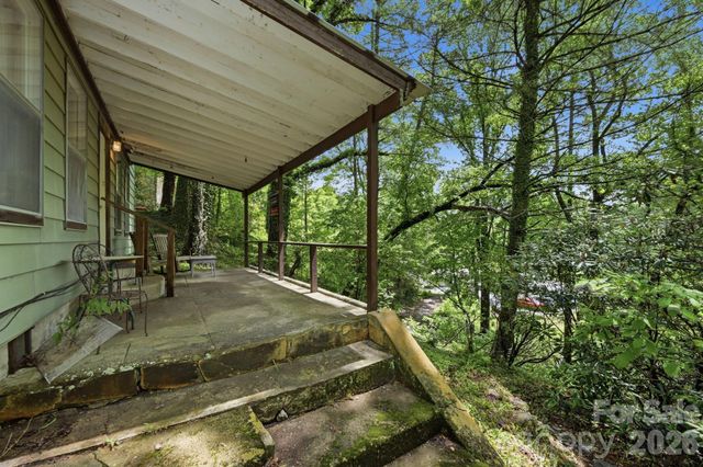 71 Warrior Road, Newland, NC 28657