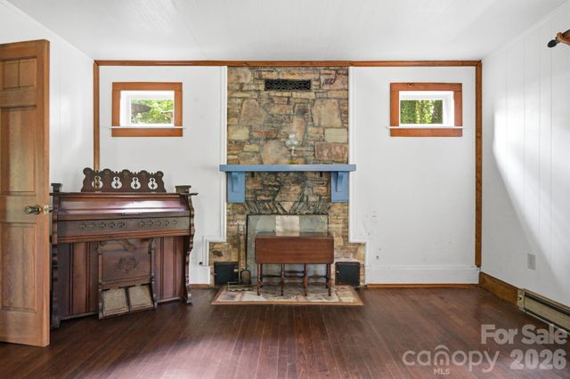 71 Warrior Road, Newland, NC 28657