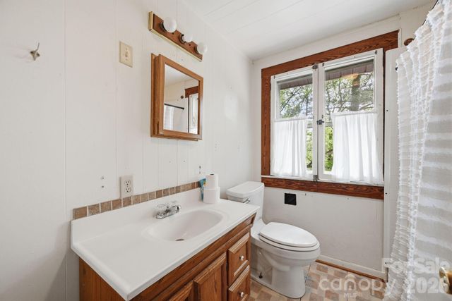 71 Warrior Road, Newland, NC 28657