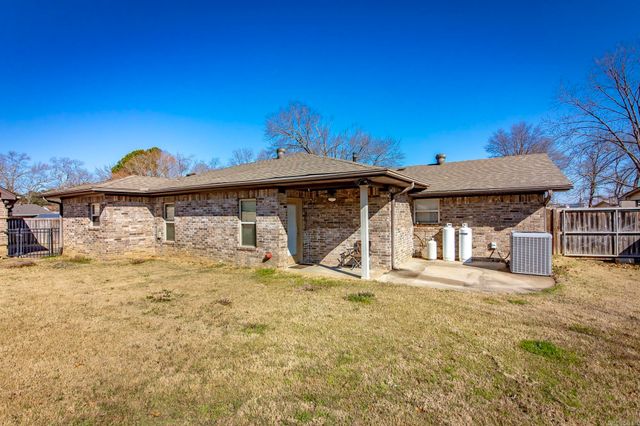 22 Century Circle, Cabot, AR 72023