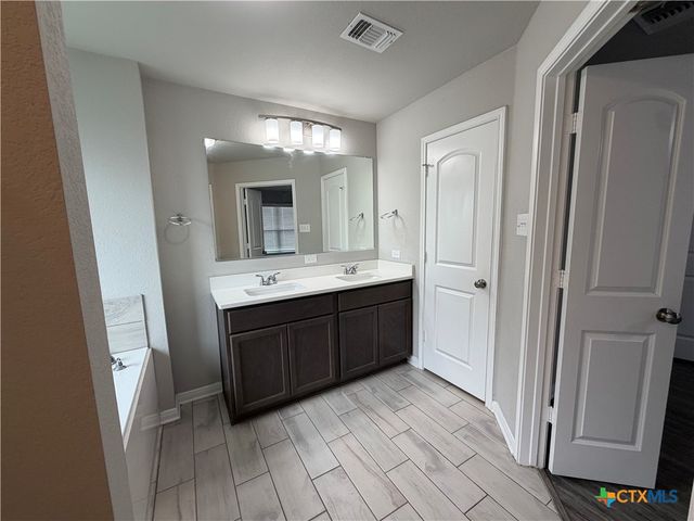 3010 Clevelander Drive, Temple, TX 76504