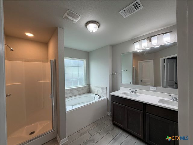 3010 Clevelander Drive, Temple, TX 76504