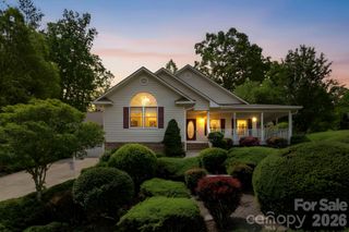 310 Windy Knoll Drive, Hendersonville, NC 28739