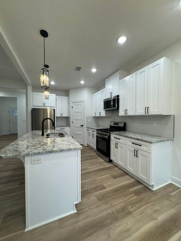1036 Parker Lane, Pea Ridge, AR 72751