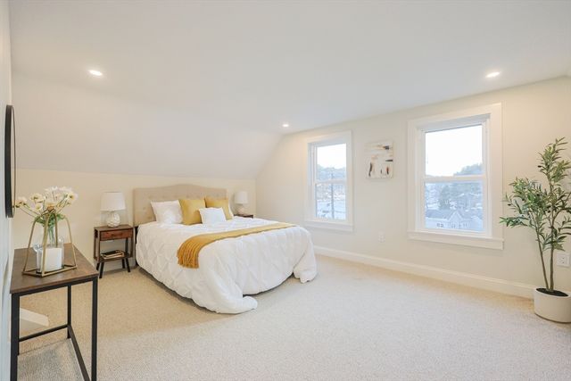 143 Grove St, Clinton, MA 01510