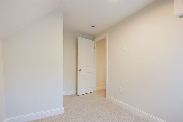 143 Grove St, Clinton, MA 01510