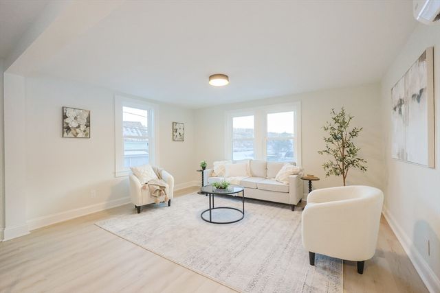 143 Grove St, Clinton, MA 01510