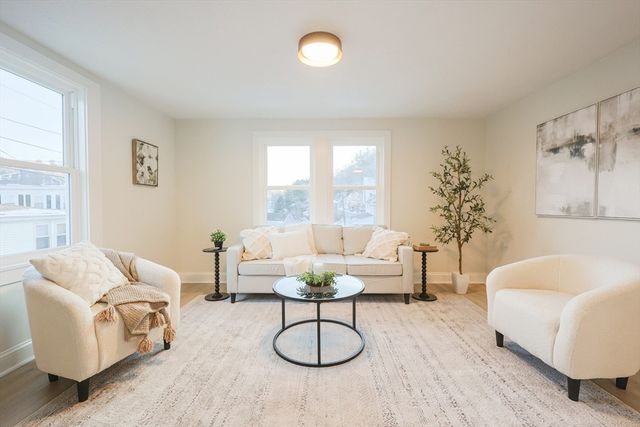 143 Grove St, Clinton, MA 01510