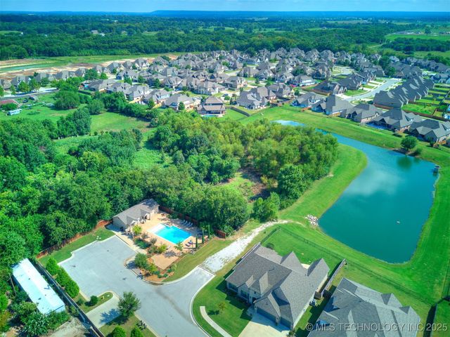 12491 S 105th East Avenue, Bixby, OK 74008