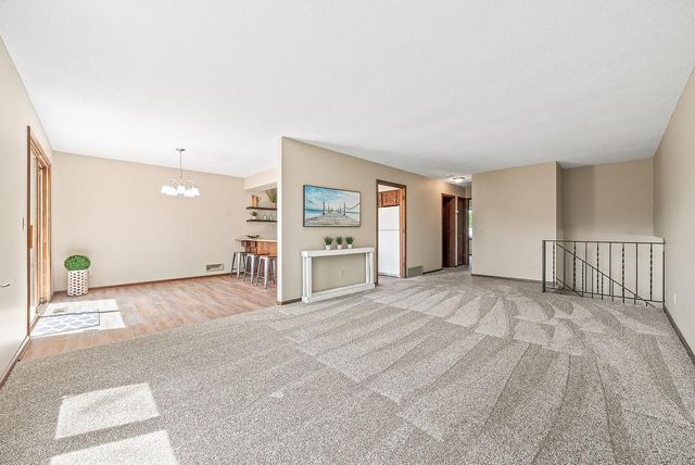 1088 Whitney Drive, Apple Valley, MN 55124