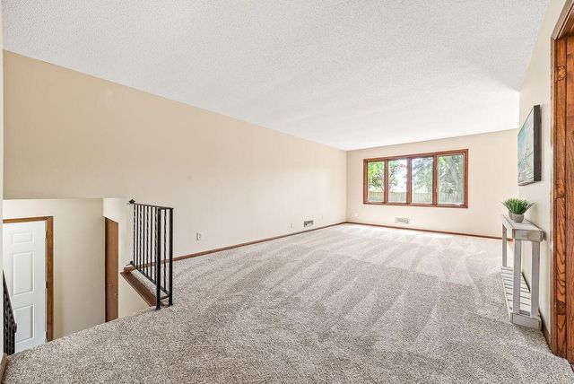 1088 Whitney Drive, Apple Valley, MN 55124