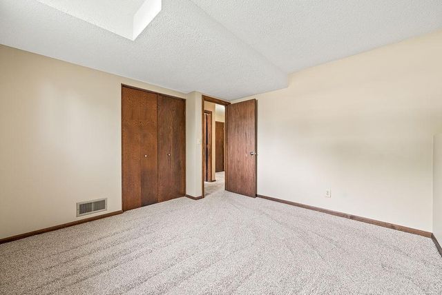 1088 Whitney Drive, Apple Valley, MN 55124
