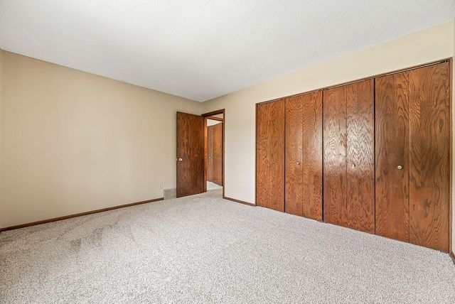 1088 Whitney Drive, Apple Valley, MN 55124
