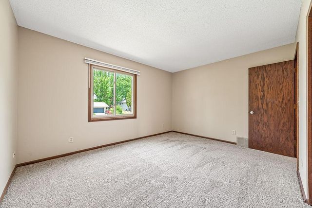 1088 Whitney Drive, Apple Valley, MN 55124