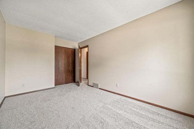 1088 Whitney Drive, Apple Valley, MN 55124
