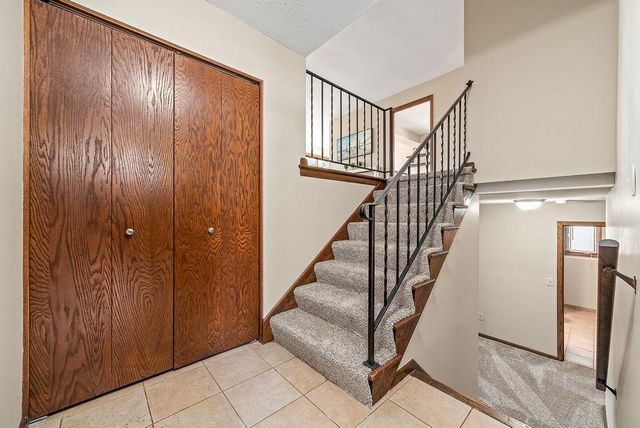 1088 Whitney Drive, Apple Valley, MN 55124
