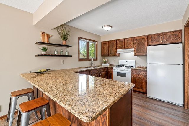 1088 Whitney Drive, Apple Valley, MN 55124