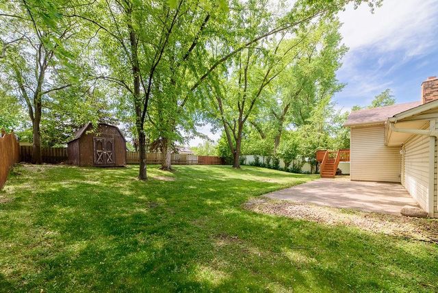 1088 Whitney Drive, Apple Valley, MN 55124