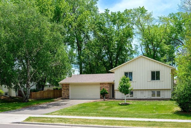 1088 Whitney Drive, Apple Valley, MN 55124