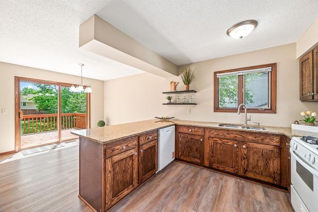 1088 Whitney Drive, Apple Valley, MN 55124