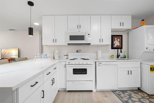 415 MAPLE WAY A & B, Safety Harbor, FL 34695