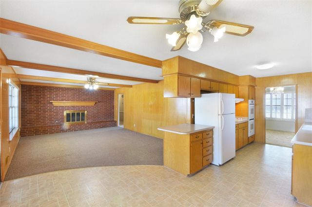 801 Sherwood Lane, Bovina, TX 79009