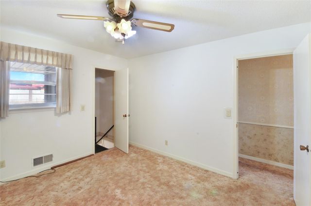 801 Sherwood Lane, Bovina, TX 79009